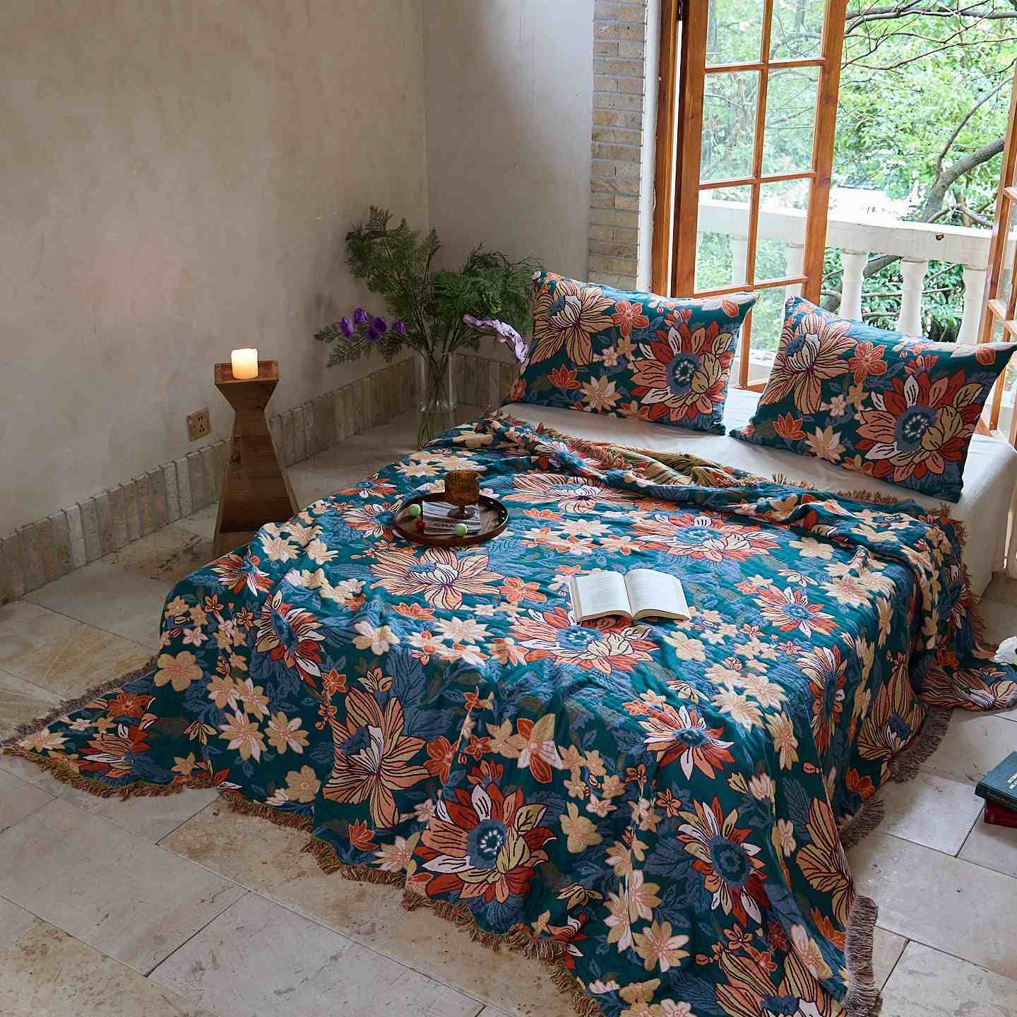 Ownkoti – Flourishing – Couverture en coton avec pompons et motif floral - image 1