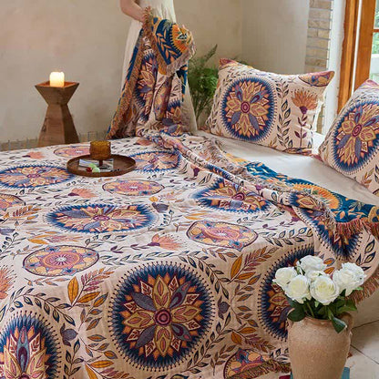 Couette en coton avec médaillon floral et pompons - image 5