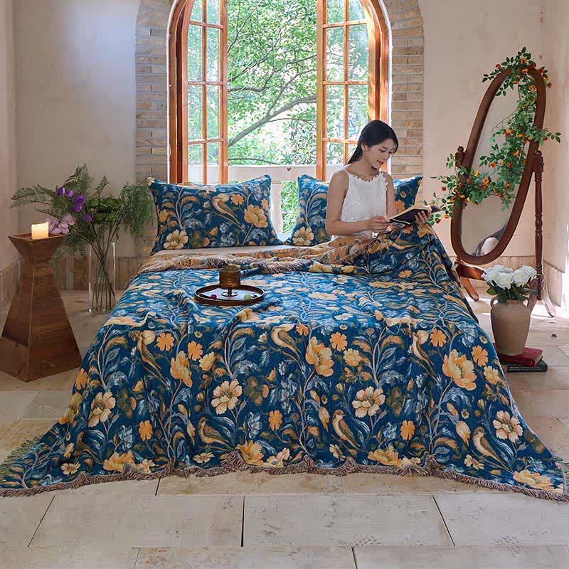Couverture en coton coloré à motifs floraux, d'oiseaux et de pompons - image 3