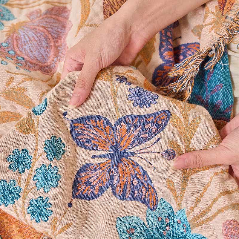 courtepointe en coton champêtre à pompons et motif papillon - image 9