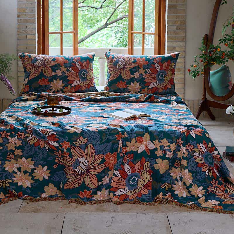 Couette en coton à pompons et motif floral - image 2