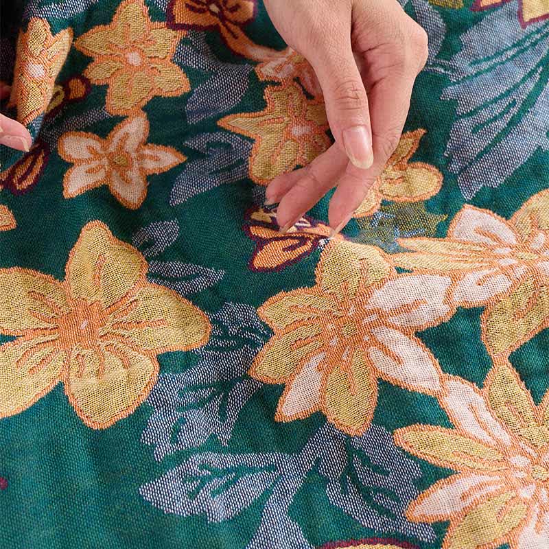 Couette en coton à pompons et motif floral - image 9