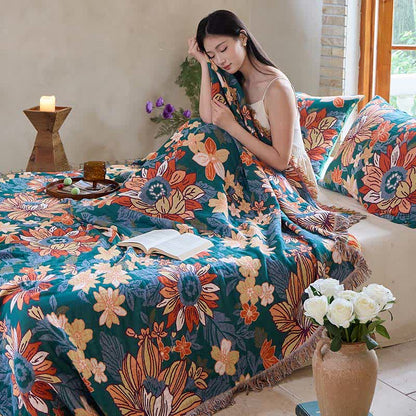 Couette en coton à pompons et motif floral - image 4