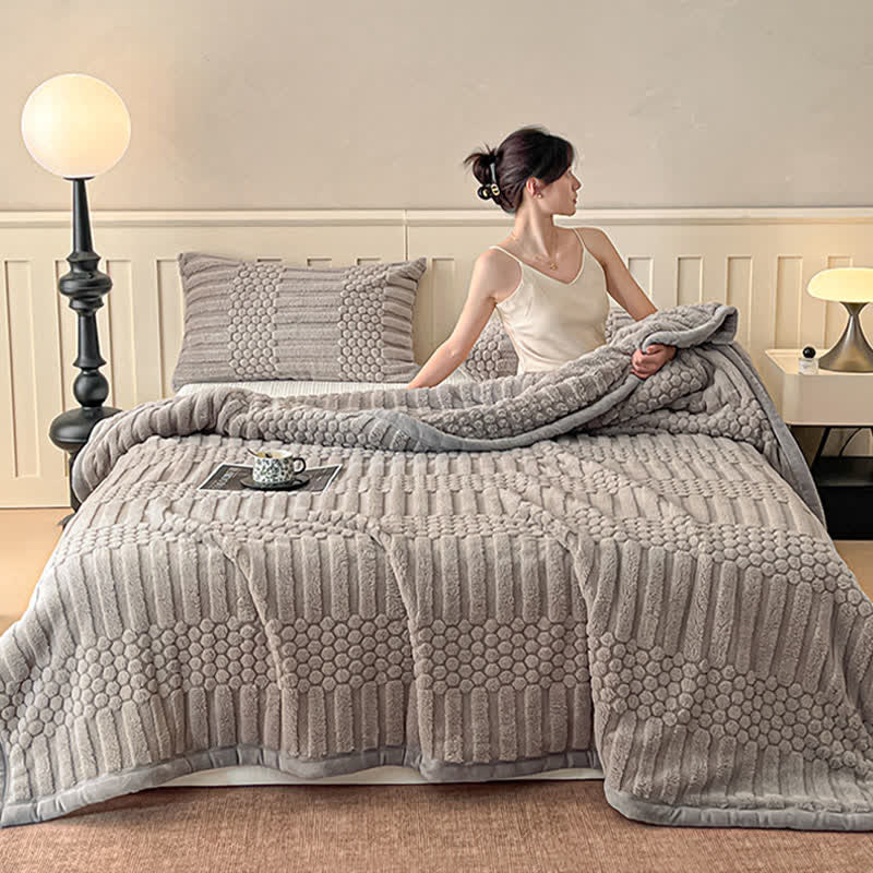 Couverture en peluche Ownkoti à structure géométrique - image 8