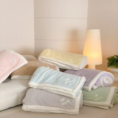 Couverture réversible en sherpa avec nœud Ownkoti - image 1