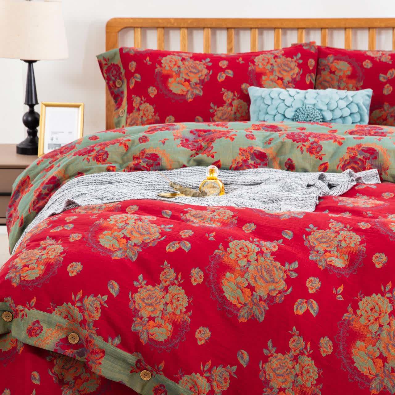 Ensemble de literie de luxe Ownkoti en gaze de pur coton à motif floral (ensemble de 4 pièces) - image 1