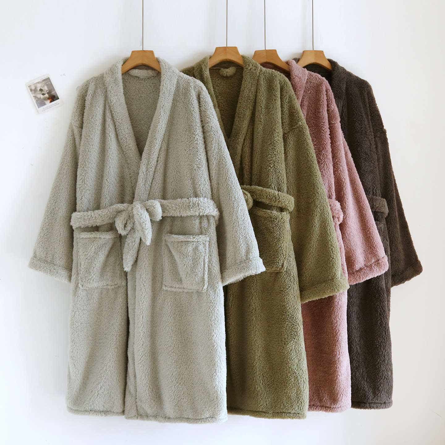 Peignoir de bain Ownkoti pour couple, en peluche unie. - image 0