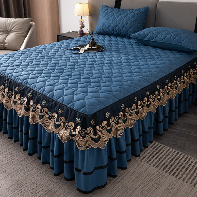 Jupe de lit matelassée en dentelle à motif cœur Ownkoti et drap-housse - bleu royal - Jupe de lit, drap-housse et 2 taies d'oreiller - 200 cm x 220 cm - image 0