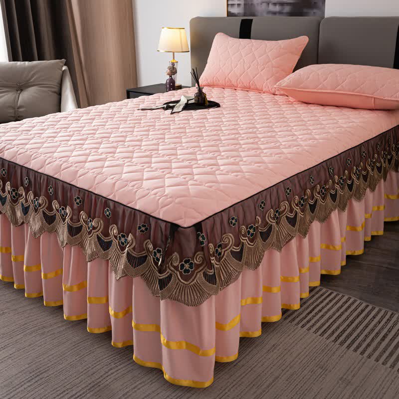 Jupe de lit matelassée en dentelle à motif cœur Ownkoti et drap-housse - rose clair - Jupe de lit, drap-housse et 2 taies d'oreiller - 200 cm x 220 cm - image 2