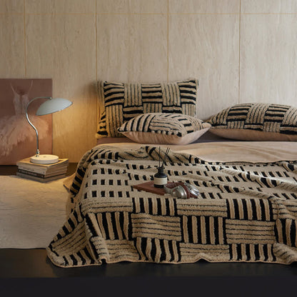 Couverture en polaire jacquard Ownkoti à motif géométrique - Café et noir - 200 cm x 230 cm - image 9