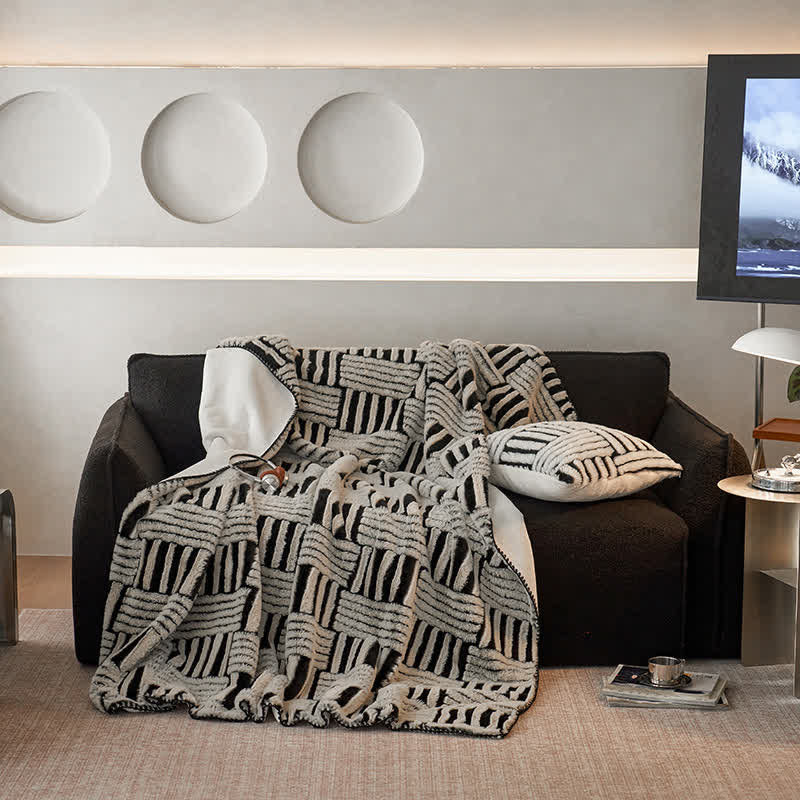 Couverture en polaire jacquard Ownkoti à motif géométrique - image 3