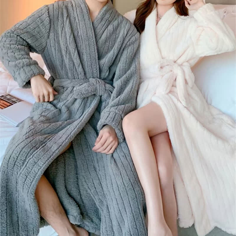 Peignoir Ownkoti en peluche texturée à rayures unies - image 3