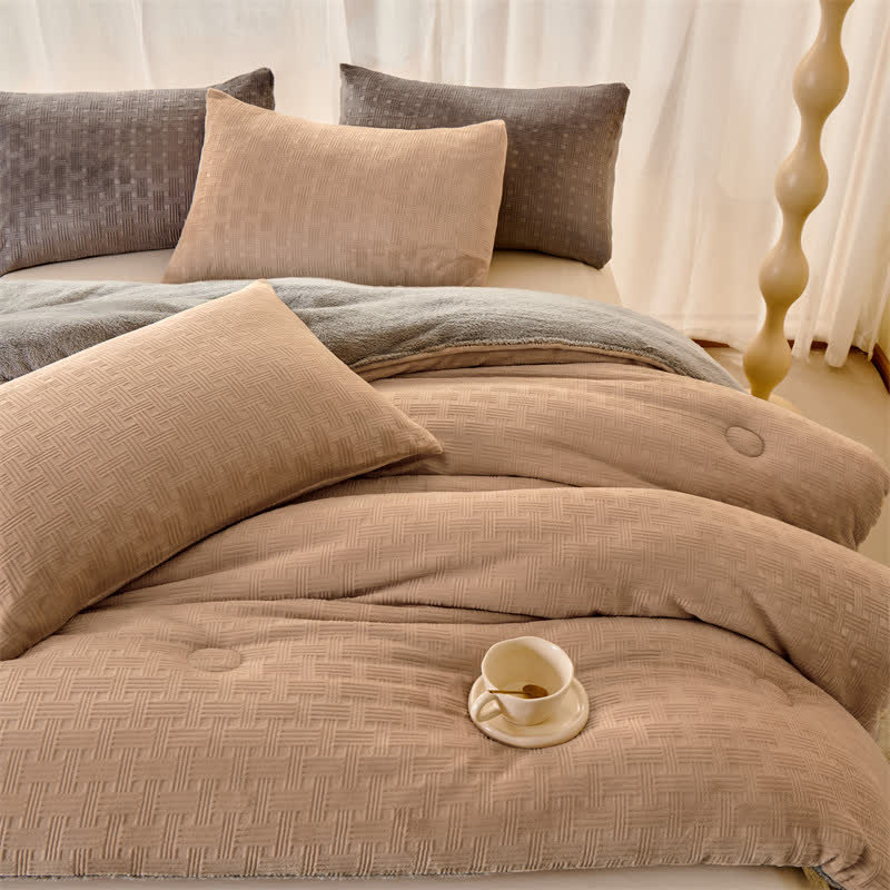 Couverture en sherpa à texture gaufrée et peluche Ownkoti - image 1