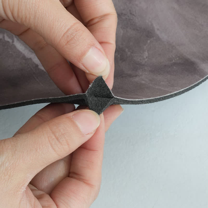 Tapis de cuisine à carreaux géométriques avec motif noué - image 1