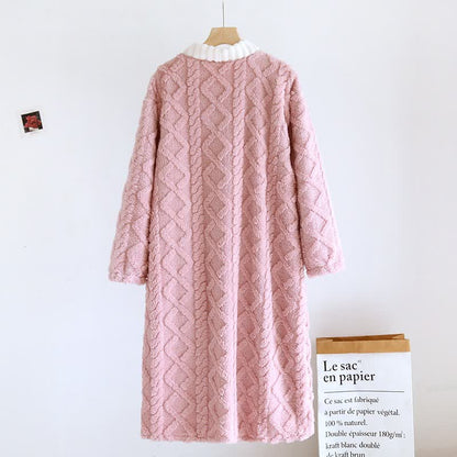 Chemise de nuit avec patte de boutonnage en peluche en forme de losange - image 5