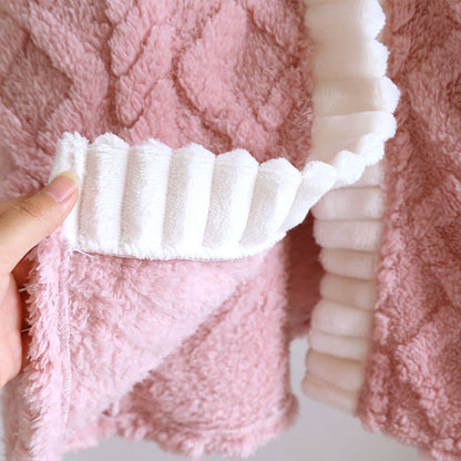 Chemise de nuit avec patte de boutonnage en peluche en forme de losange - image 10