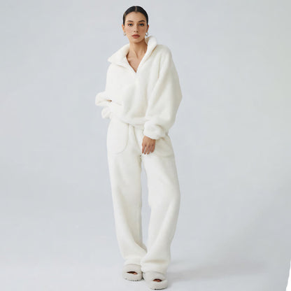 Ensemble de vêtements d'intérieur en peluche de couleur unie - image 1