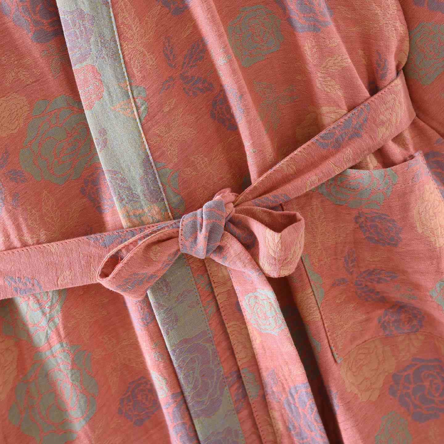 Peignoir romantique de style kimono en gaze de coton à motif de roses - image 3