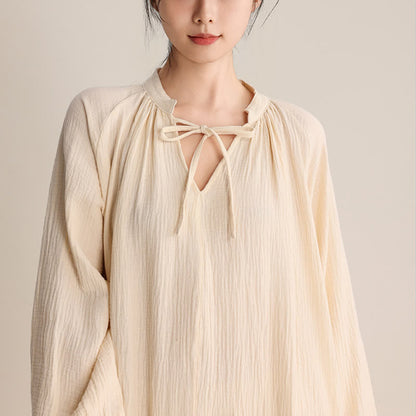 Chemise de nuit en coton uni avec col en V et nœud. - image 3