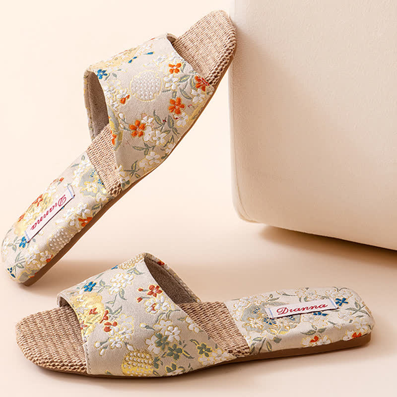 Pantoufles en lin à broderies florales - Beige - L - image 12