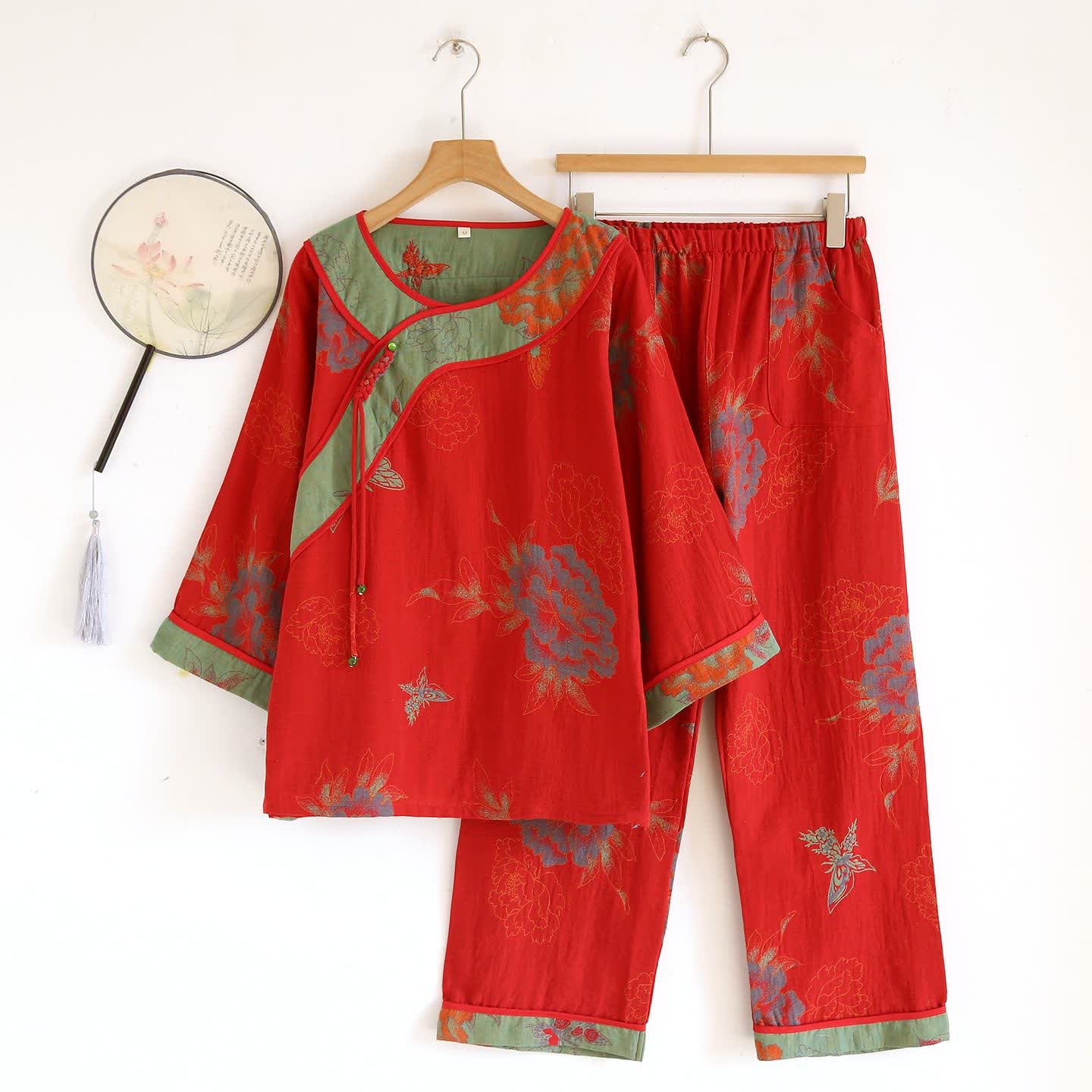 Pyjama en gaze de coton à motif pivoine et papillon (jacquard) - Rouge - XL - image 13