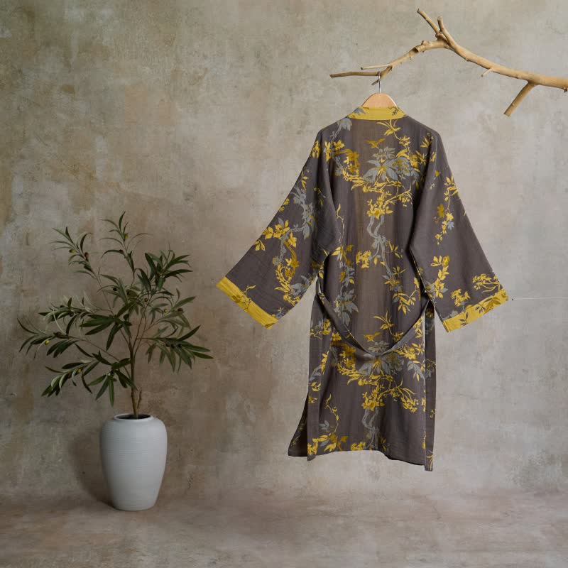 Peignoir kimono vintage en coton à motifs floraux et de feuilles - image 1