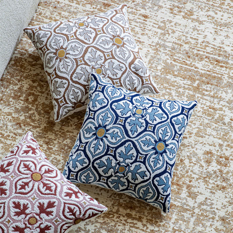 Housse de coussin en chenille style vintage - image 1