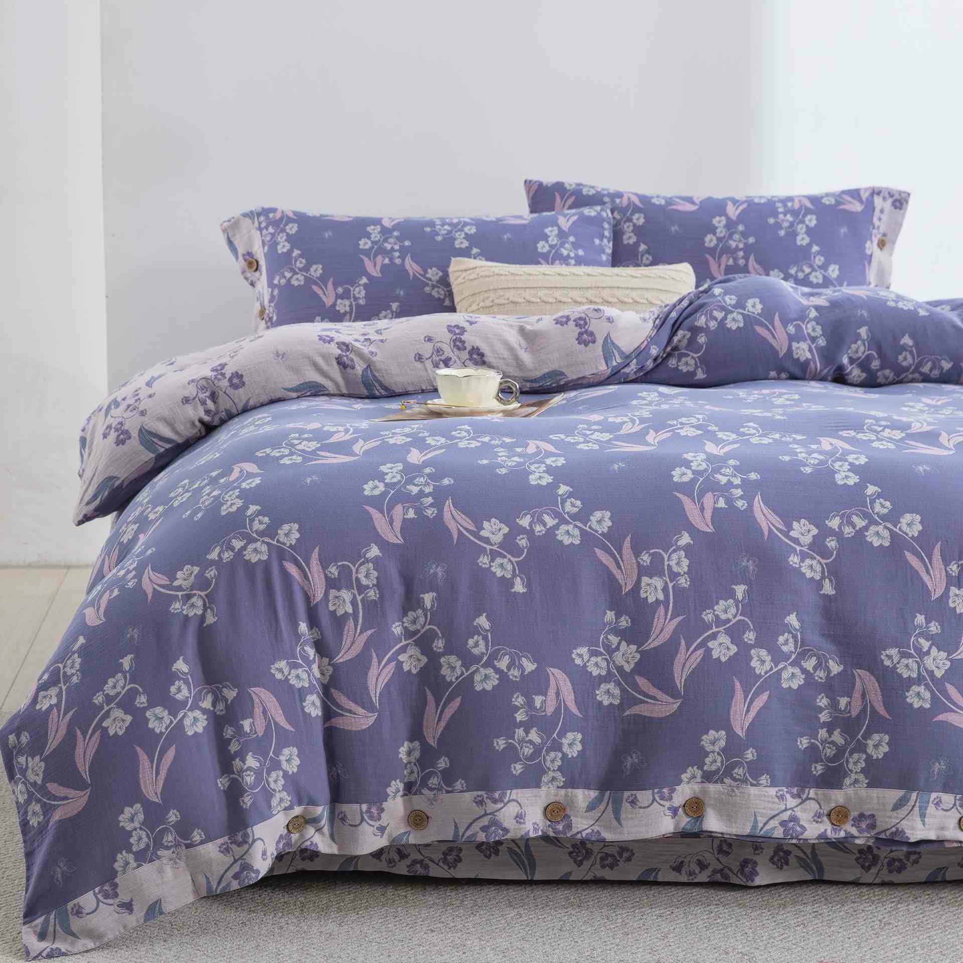 Parure de lit élégante en double gaze de coton à motif floral (4 pièces) - image 1