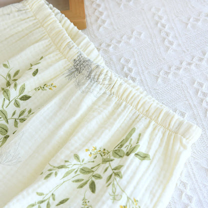 Ensemble pyjama en coton à imprimé feuilles, composé d'un débardeur et d'un sous-vêtement en coton. - image 12