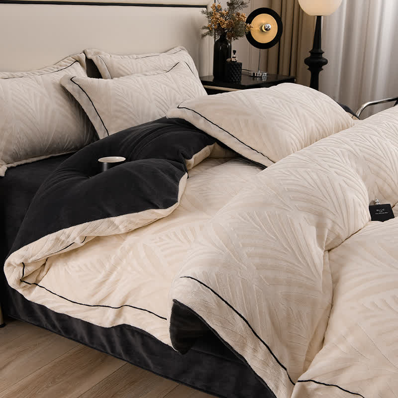 Ensemble de literie avec motif en peluche texturée en forme de feuille (4 pièces) - Beige - 220 cm x 240 cm - image 1