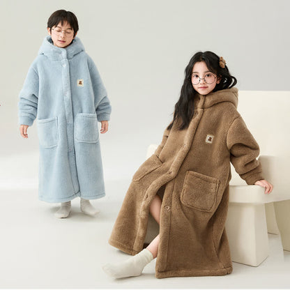 Peignoir uni pour enfant, avec capuche et boutons - image 1
