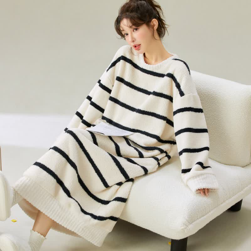 Chemise de nuit en peluche rayée à col rond - Blanc - L - image 0