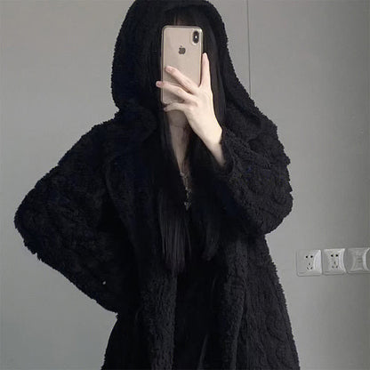 Peignoir à capuche noir moelleux et minimaliste - image 4
