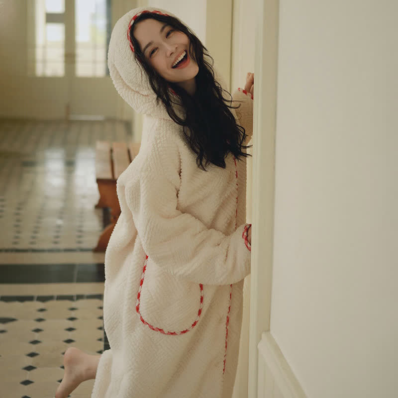 Peignoir à capuche rayé et texturé avec boutons moelleux - image 4