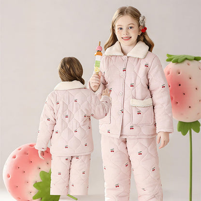 Ensemble de vêtements d'intérieur matelassés à motif cerises pour enfants - image 1