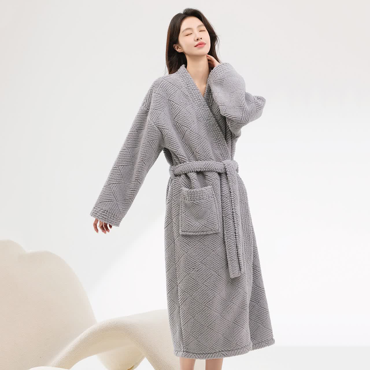 Peignoir en peluche à rayures et losanges - Gris clair - peignoir de bain - 2XL - image 4