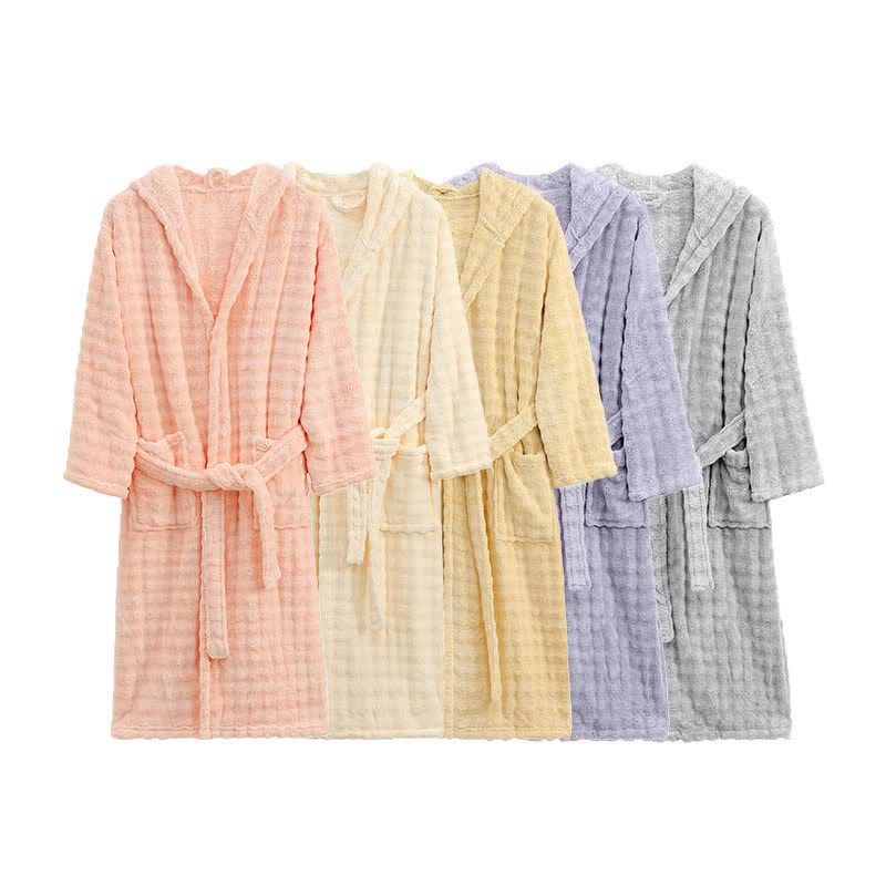Peignoir simple en flanelle avec capuche et poches - image 1