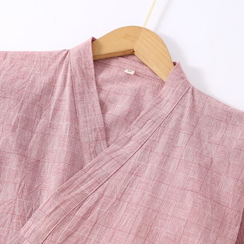Kimono d'intérieur en gaze de coton à carreaux discrets - image 1