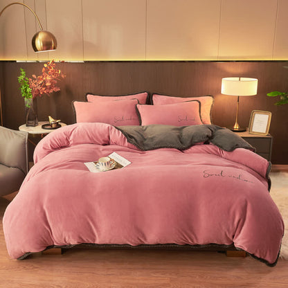 Ensemble de literie en peluche imprimée Sweet Home (4 pièces) - image 1