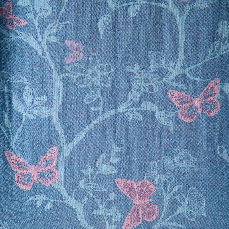 Peignoir élégant de style kimono en gaze de coton à motifs floraux et papillons. - image 6