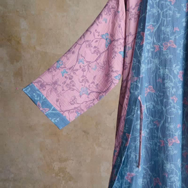 Peignoir élégant de style kimono en gaze de coton à motifs floraux et papillons. - image 10