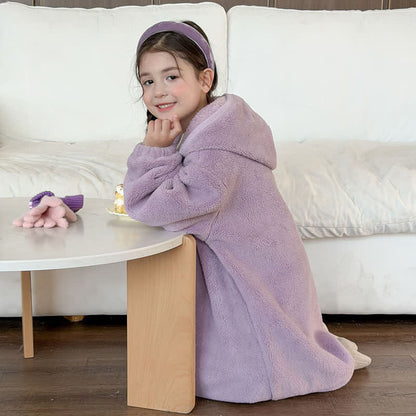 Peignoir enfant simple et moelleux, avec capuche et fermeture éclair - image 25