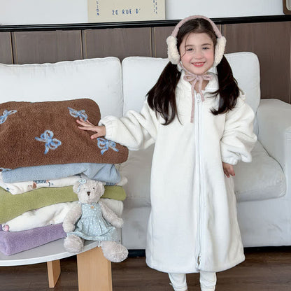 Peignoir enfant simple et moelleux, avec capuche et fermeture éclair - image 4