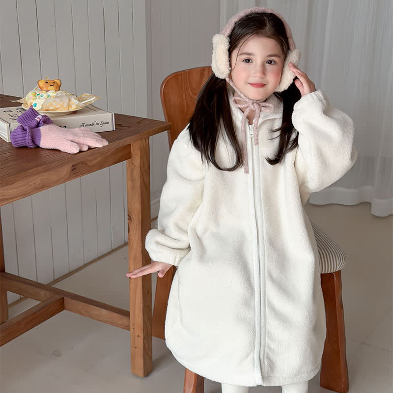 Peignoir enfant simple et moelleux, avec capuche et fermeture éclair - image 2