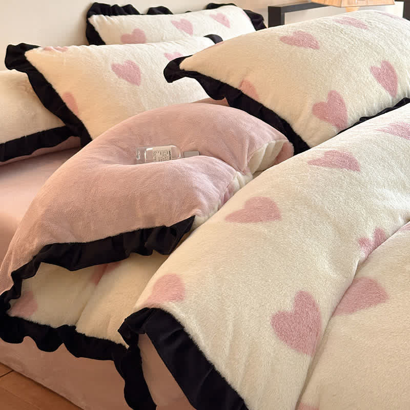Ensemble de literie en peluche avec motif cœur et volants romantiques (4 pièces) - Rose - 220 cm x 240 cm + 240 cm x 270 cm + 48 cm x 74 cm x 2 - image 4