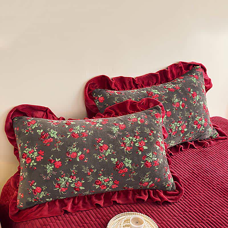 Linge de lit vintage en velours à motifs de roses et à volants - image 6