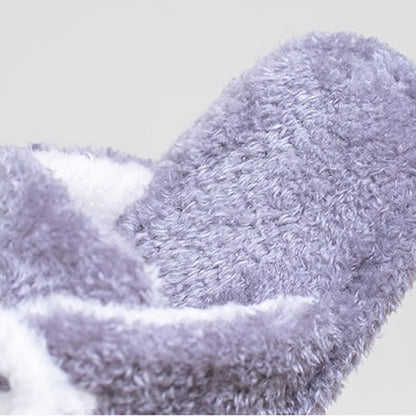 Pantoufles en peluche à motif de pattes de chat, à lacets et bout fermé - image 17