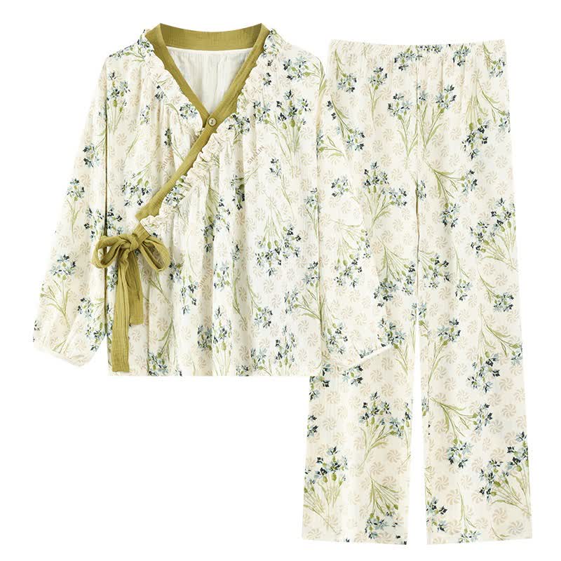 Ensemble de vêtements d'intérieur avec col à volants et motif floral frais - image 3
