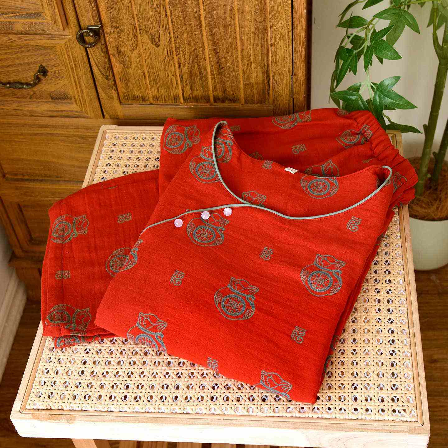 Ensemble de vêtements d'intérieur en coton avec motif de sac porte-bonheur - image 2