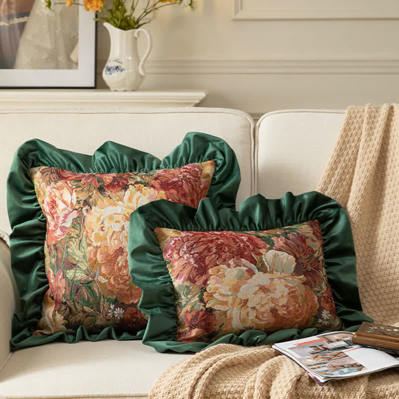 Coussin décoratif à volants en forme de pivoine peinte à l'huile - image 1